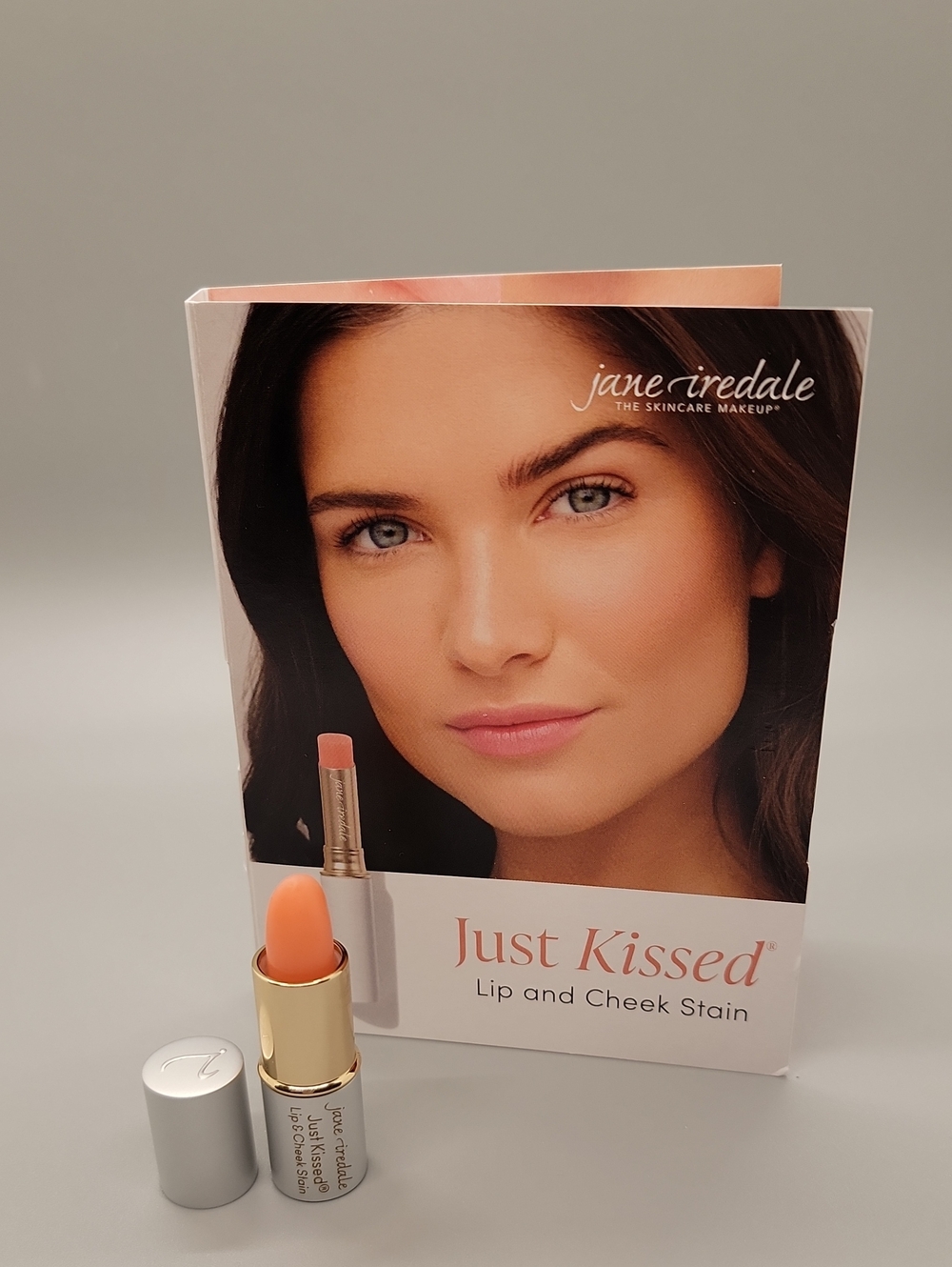 Jane Iredale Trio of Minis --- Lash Conditioner, Lavender Spray, Lip Stain - Picture 9 of 12